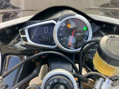 Triumph FIREBIRD N675 R 2014