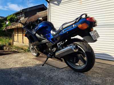 Kawasaki ZZR400 2005