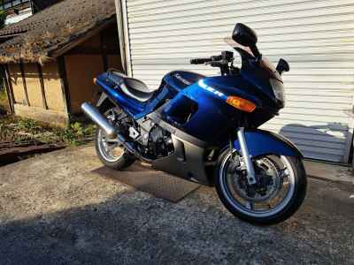 Kawasaki ZZR400 2005