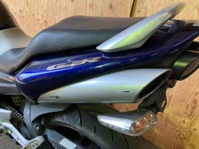 Suzuki GSR400 2009