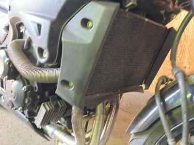 Suzuki GSR400 2009