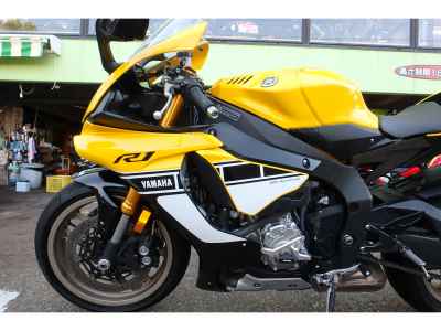Yamaha YZF-R1 2016