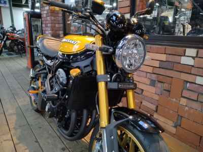 Kawasaki Z900RS SE 2023