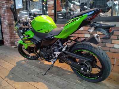 Kawasaki Ninja 400 KRT Edition 2018