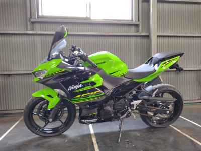 Kawasaki Ninja 400 KRT Edition 2018