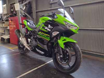 Kawasaki Ninja 400 KRT Edition 2018