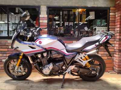 Honda CB1300 Super Boldor 2019