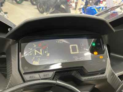 Honda CBR400R 2024