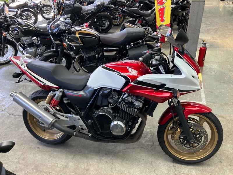 Honda CB400 Super Boldor 2006