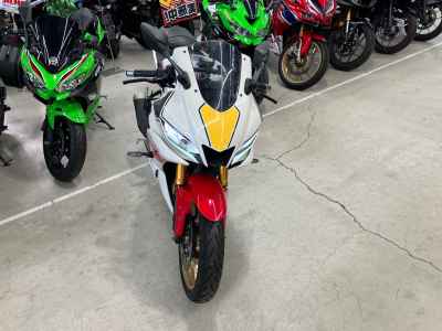 Yamaha YZF-R3 2022