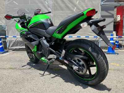Kawasaki Ninja 400R 2011