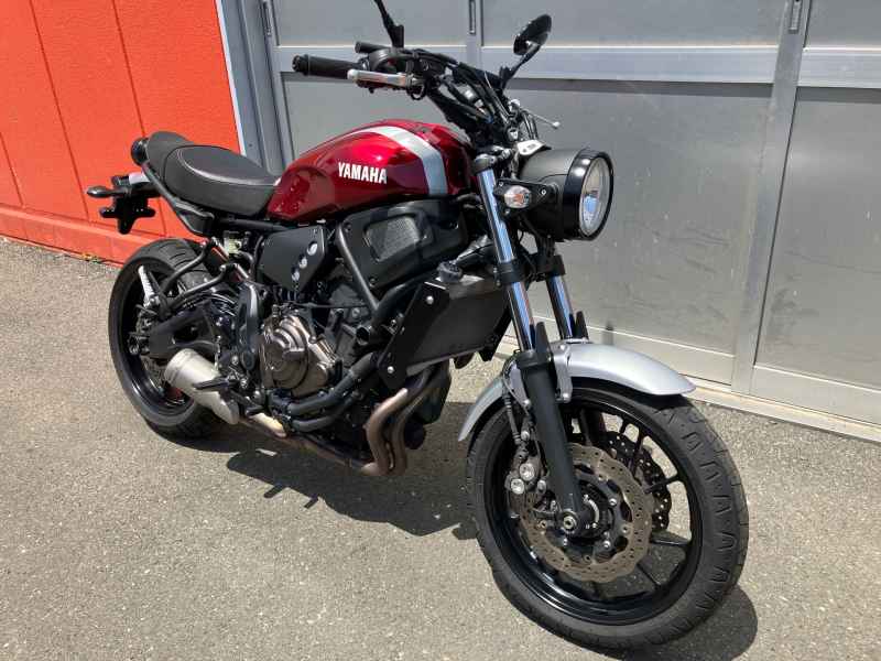 Yamaha XSR700 2021