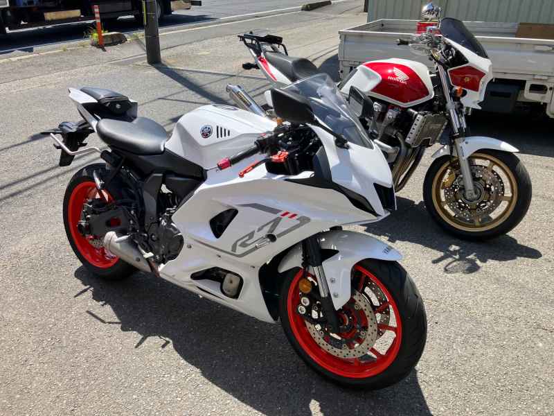 Yamaha YZF-R7 2023