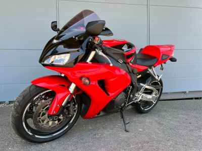 Honda CBR1000RR 2006