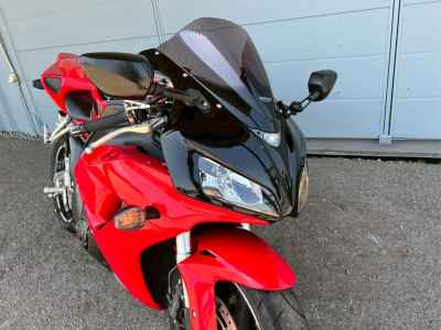 Honda CBR1000RR 2006
