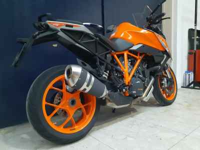 KTM 1290 Super Duke GT 2020