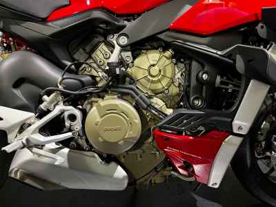 Ducati Streetfighter V4S 2022