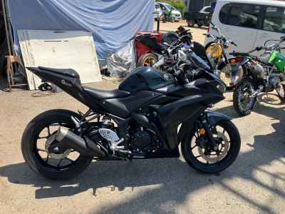 Yamaha YZF-R25 2017