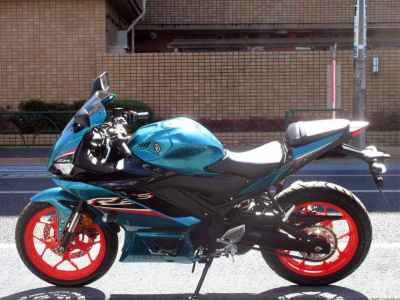 Yamaha YZF-R25 2021