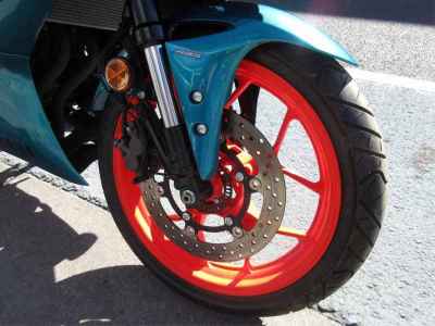 Yamaha YZF-R25 2021