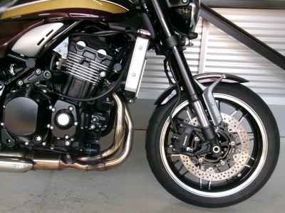Kawasaki Z900RS 2025