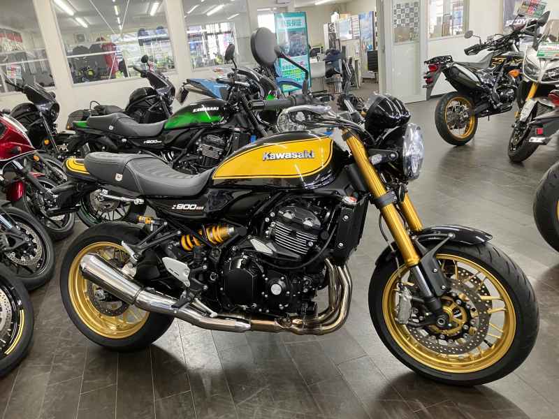 Kawasaki Z900RS SE 2023