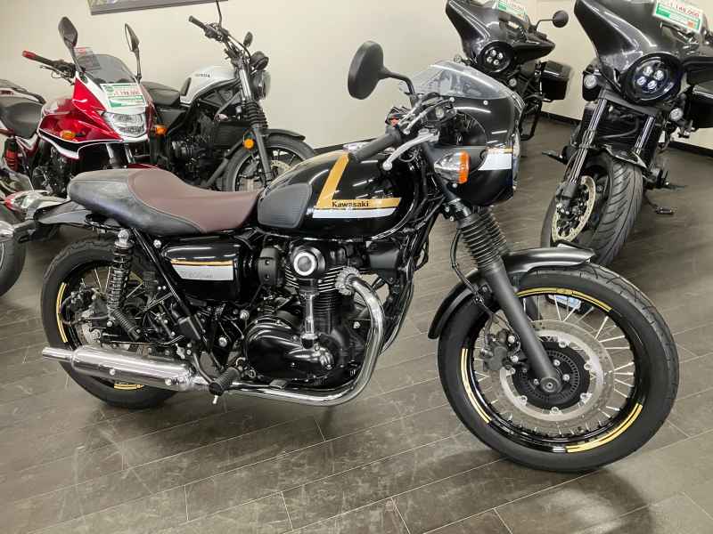 Kawasaki W800 2022