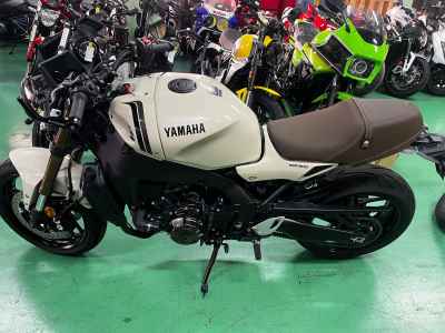 Yamaha XSR900 2025
