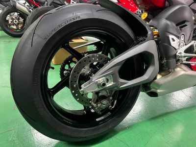 Ducati Panigale V4S 2025
