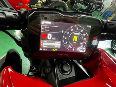 Ducati Diavel V4 2023