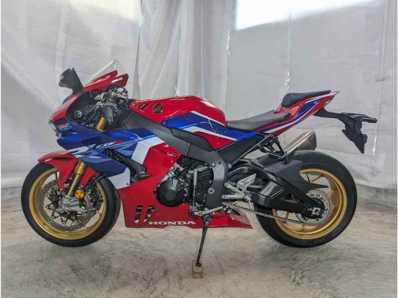 Honda CBR1000RR-R FB SP 2022
