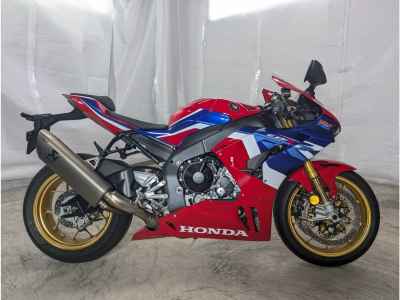 Honda CBR1000RR-R FB SP 2022