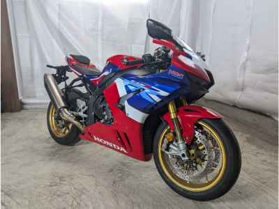 Honda CBR1000RR-R FB SP 2022