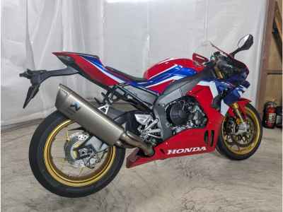 Honda CBR1000RR-R FB SP 2022