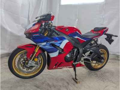 Honda CBR1000RR-R FB SP 2022