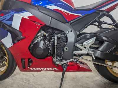 Honda CBR1000RR-R FB SP 2022
