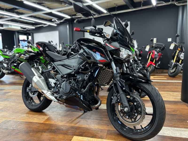 Kawasaki Z400 2024