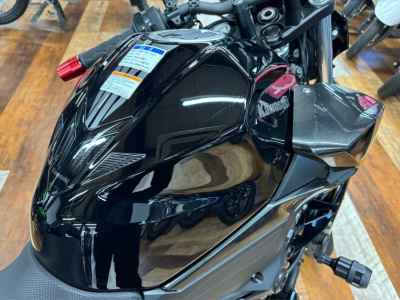 Kawasaki Z400 2024