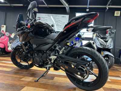 Kawasaki Z400 2024