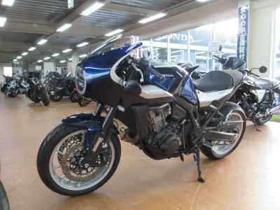 Honda Hawk 11 2022