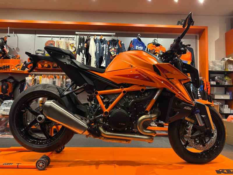 KTM 1390 Super Duke Evo