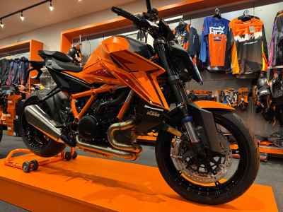 KTM 1390 Super Duke Evo