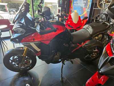 Ducati Multistrada V4 Pikes Peak 2026