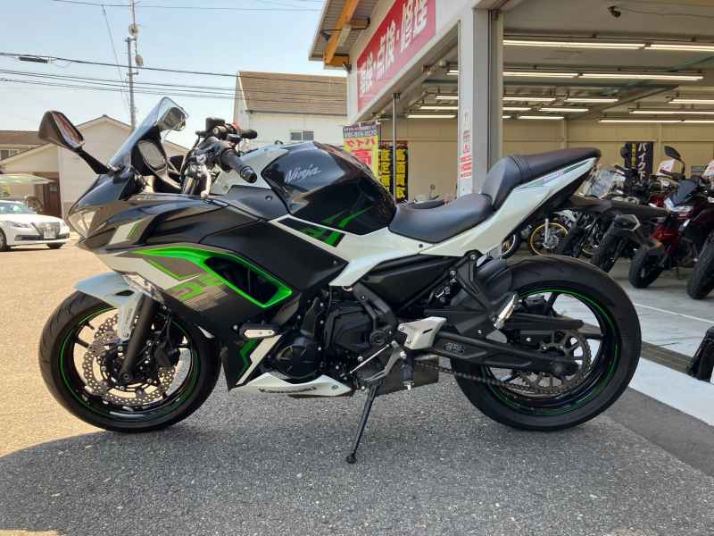 Kawasaki Z650 2022