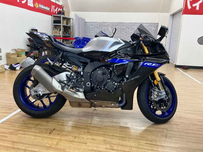 Yamaha YZF-R1M 2023