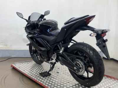 Yamaha YZF-R25 2020