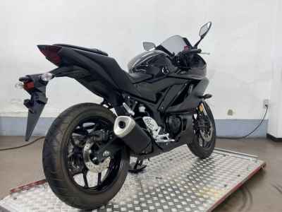 Yamaha YZF-R25 2020
