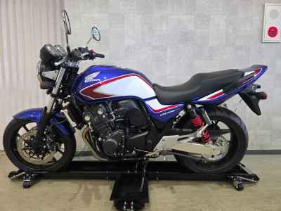 Honda CB400SF 2023