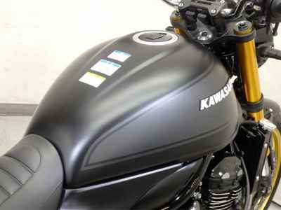 Kawasaki Z900RS SE 2025