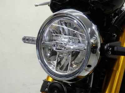 Kawasaki Z900RS SE 2025